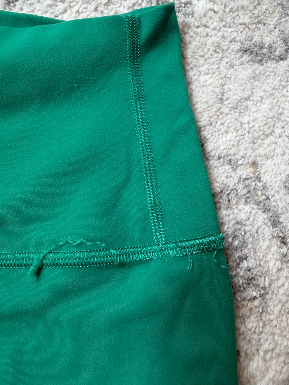Lululemon High-Rise Green Athletic Leggings - Picture 2 of 4